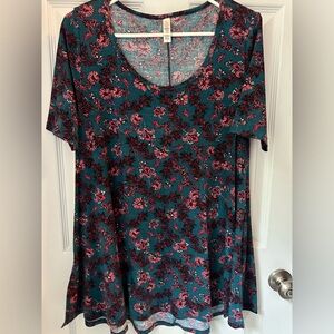 Lularoe Perfect Tee Size S